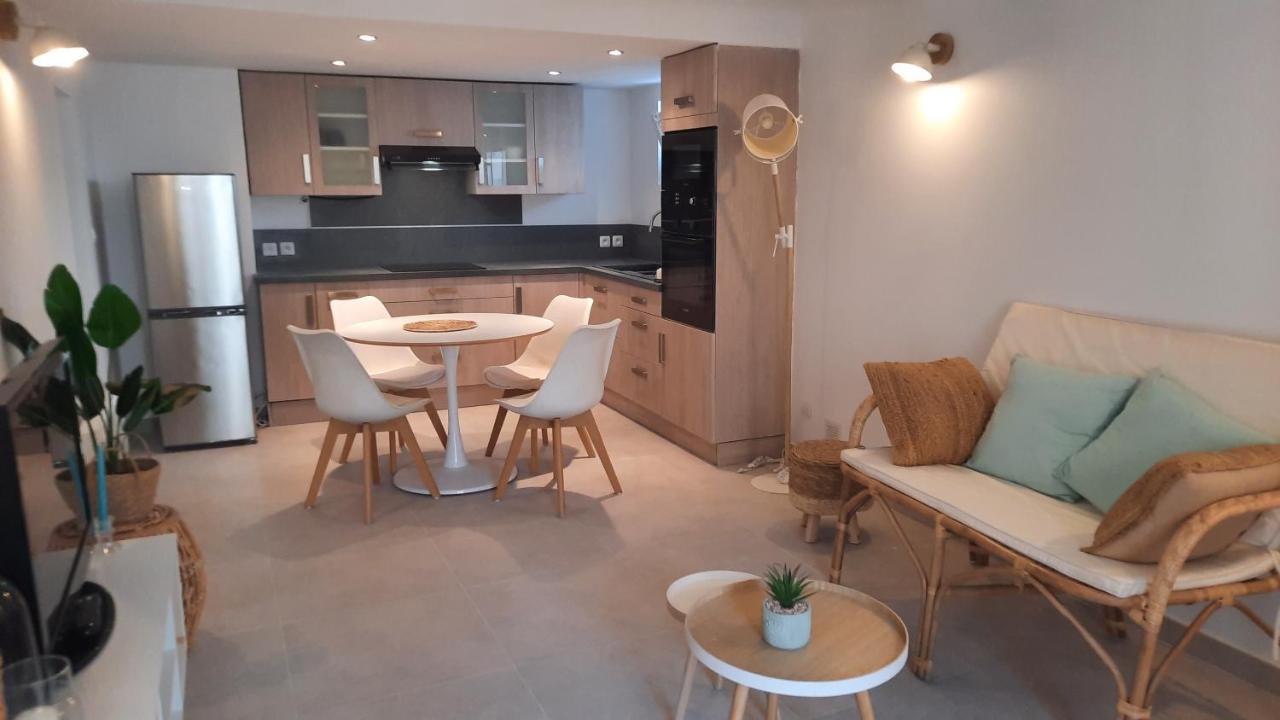 Appartement 4 pers refait à neuf dans cour au calme / centre village Bessan Exterior foto